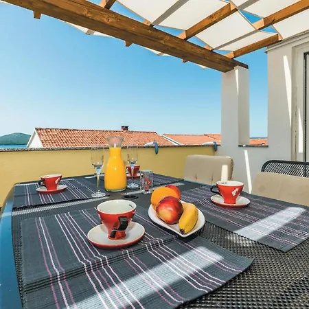 Biograd 2 Floor * Biograd Na Moru