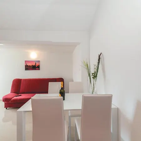 Biograd 2 Floor Appartement *