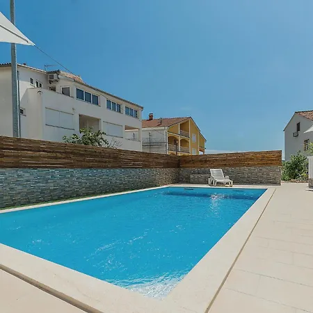Biograd 2 Floor *