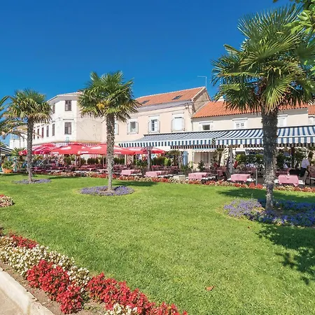 Biograd 2 Floor *
