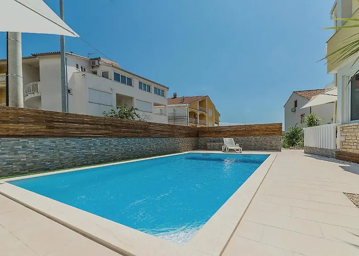 Biograd 2 Floor *