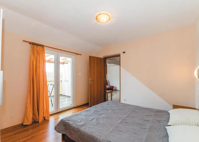 Biograd 2 Floor * Biograd Na Moru