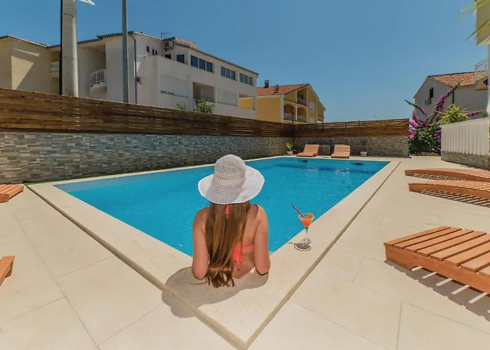Biograd 2 Floor